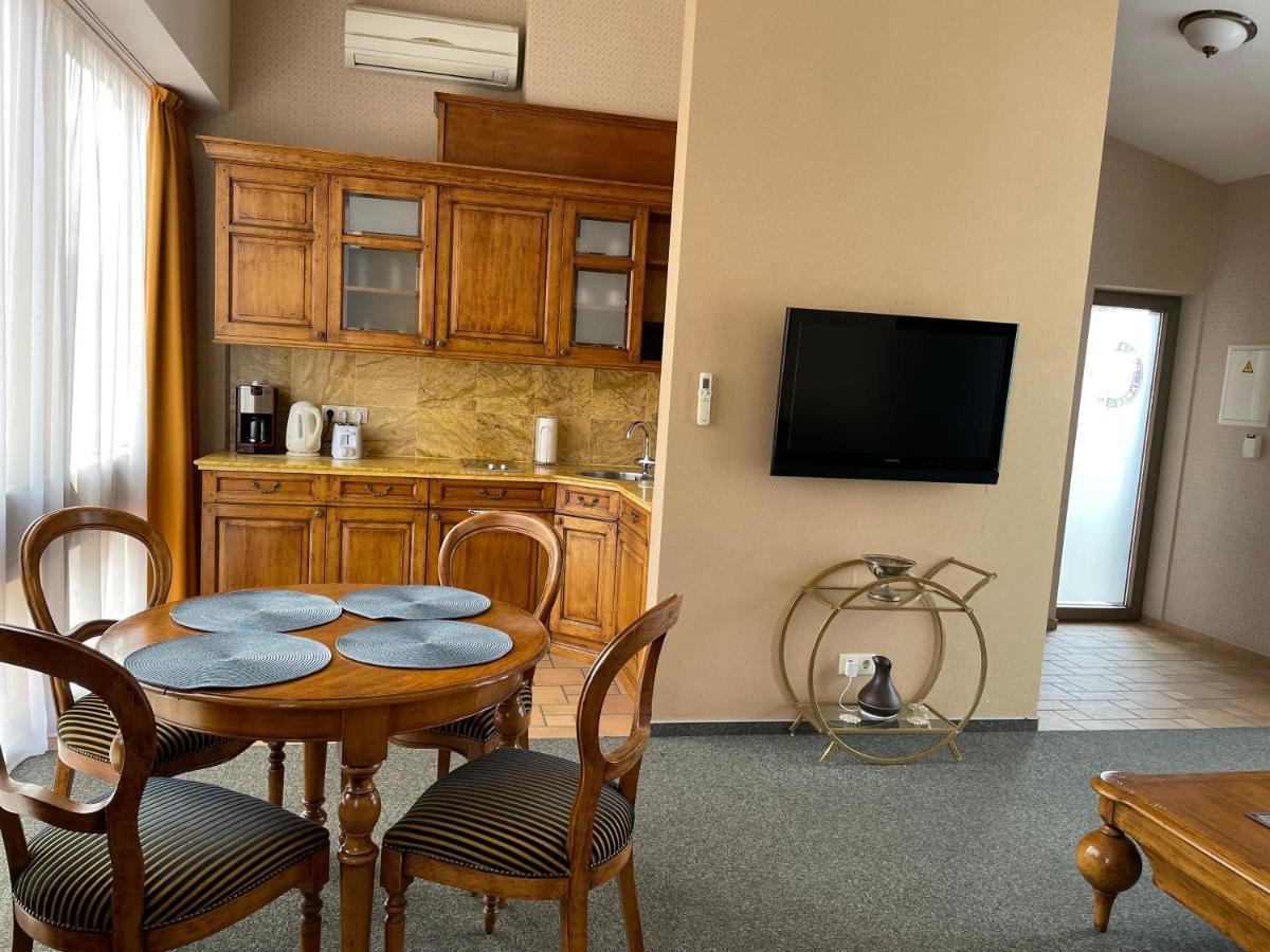 Apartment Senamiescio Inkaras Klaipeda Ngoại thất bức ảnh