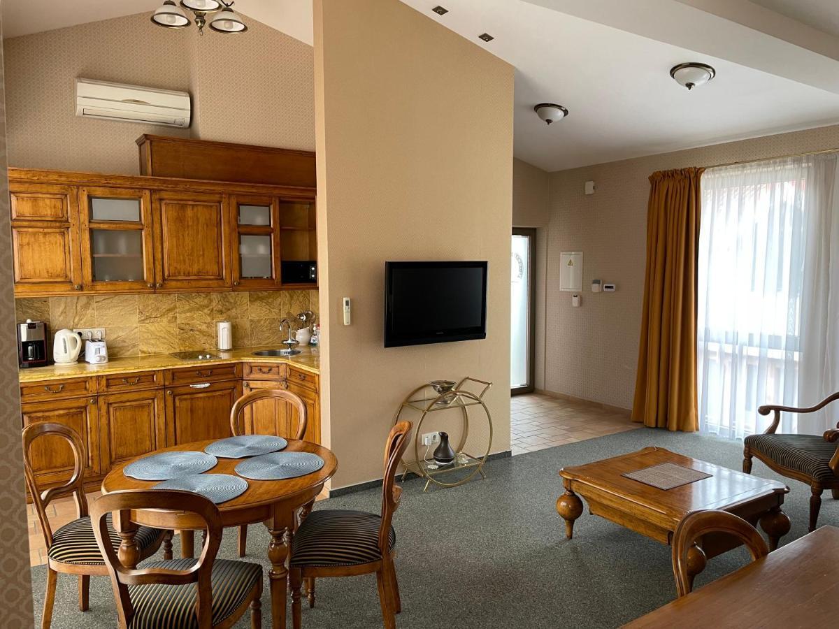 Apartment Senamiescio Inkaras Klaipeda Ngoại thất bức ảnh